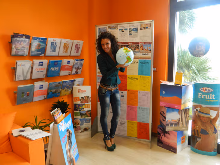 Arcadelphi Holding - Franchising Agenzia Viaggi Arcadelphi Holding - Franchising Agenzia Viaggi